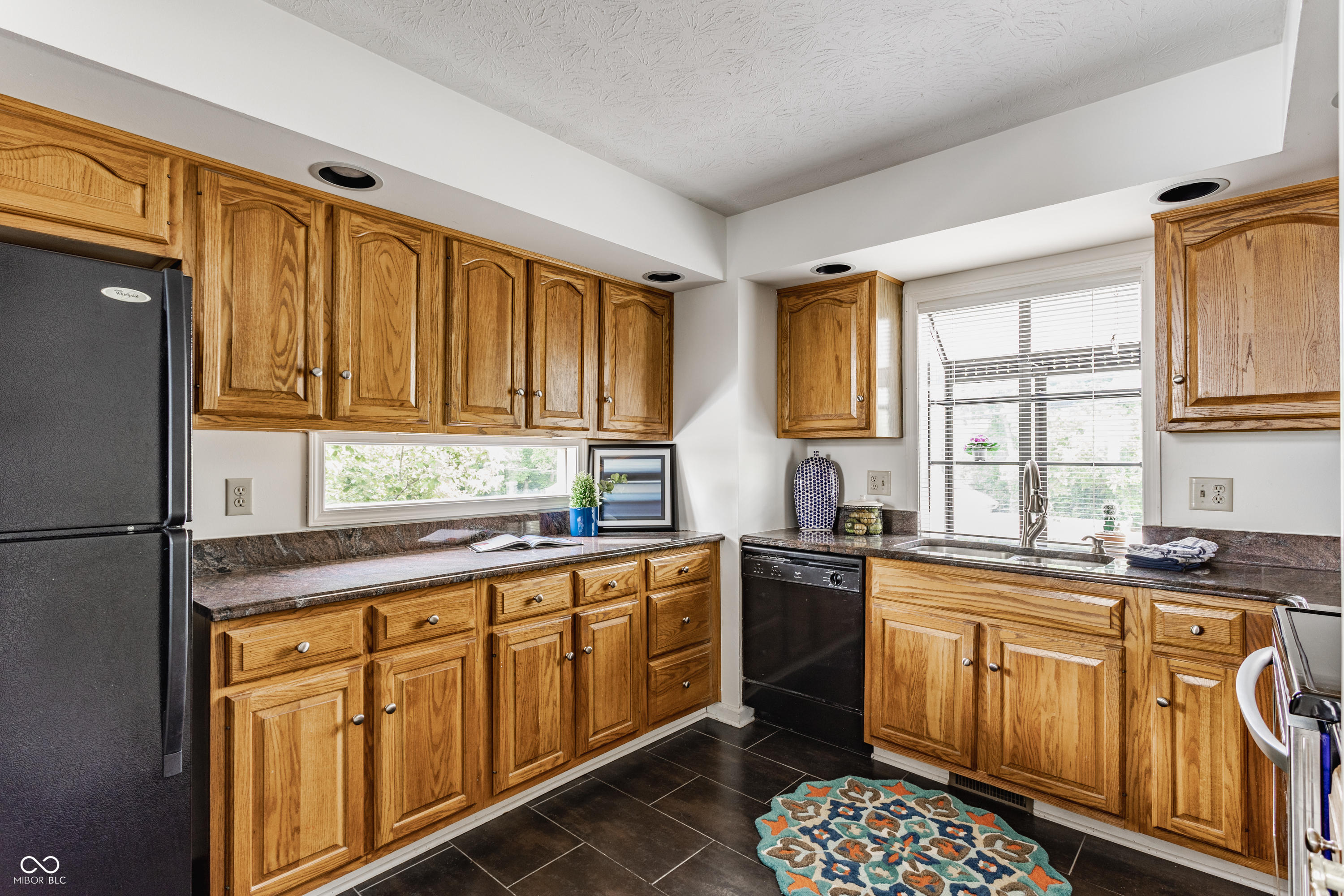 7685 River Road Indianapolis, IN 46240 - Photo 12 of 28
