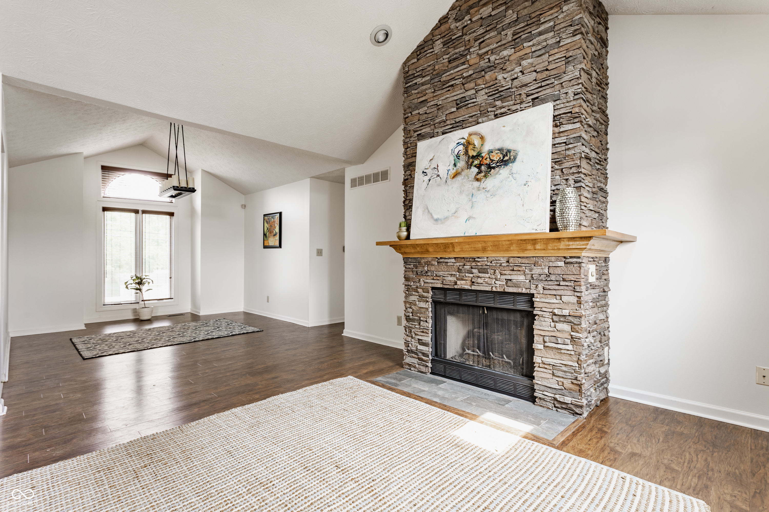 7685 River Road Indianapolis, IN 46240 - Photo 4 of 28