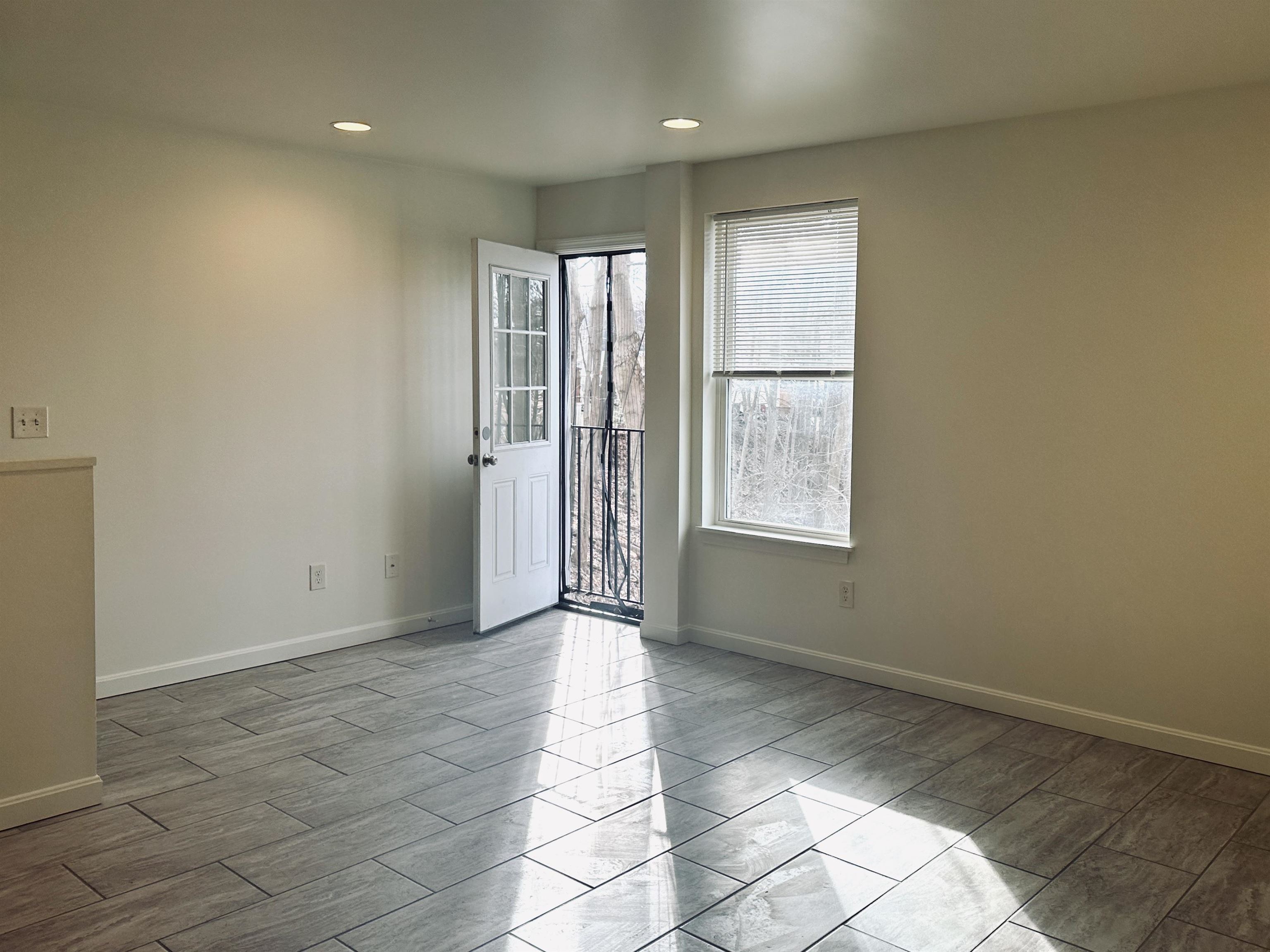 933 Main Street Bennington, VT 05201 - Photo 2 of 12