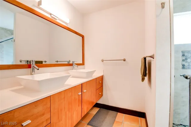 $2,990 | 3506 Algonquin Drive, Las Vegas, NV 89169