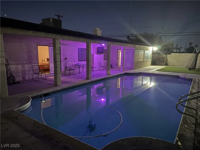 $2,990 | 3506 Algonquin Drive, Las Vegas, NV 89169