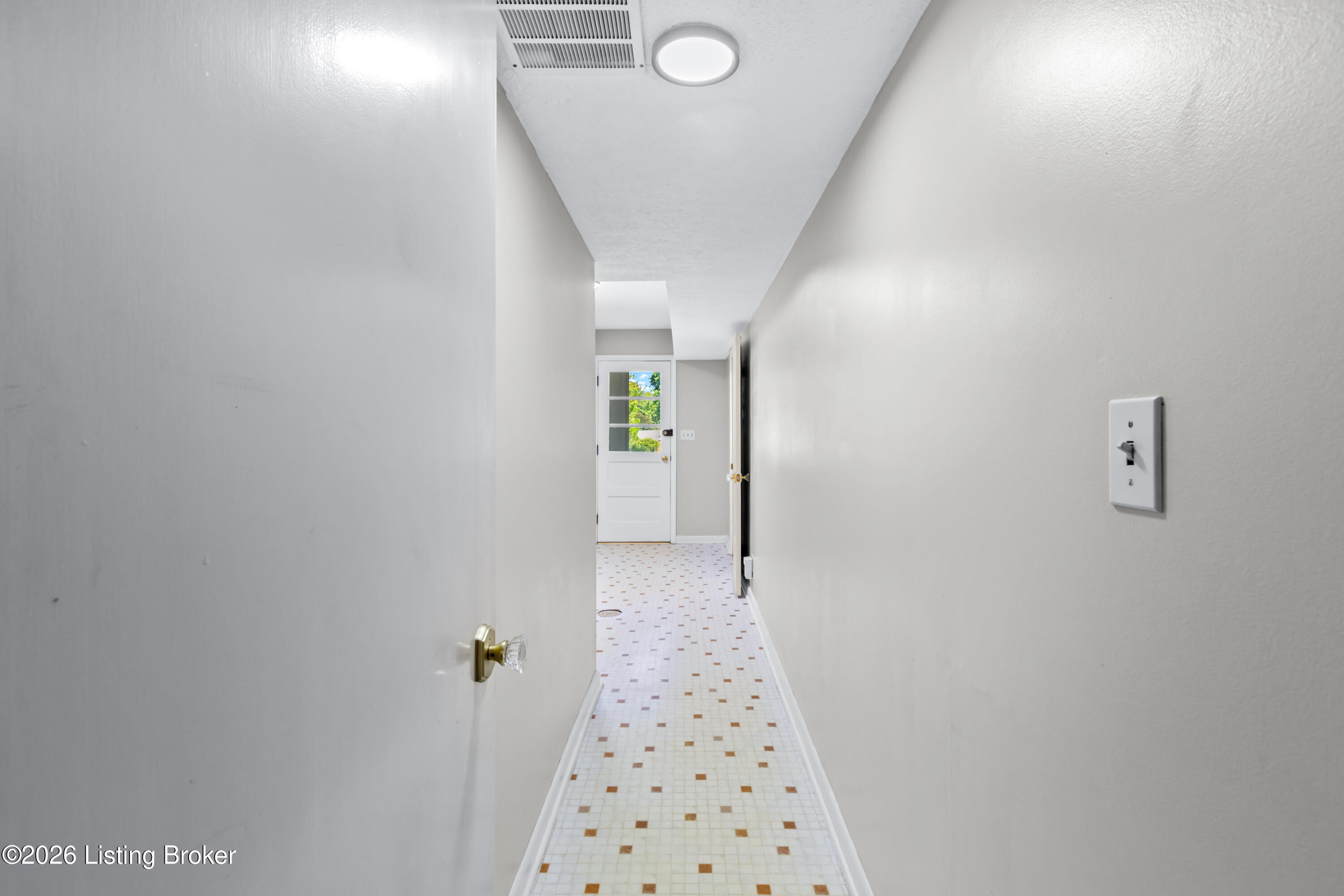 6516 Hollow Tree Road Louisville, KY 40228 - Photo 59 of 70 Laundry area/lower entrance