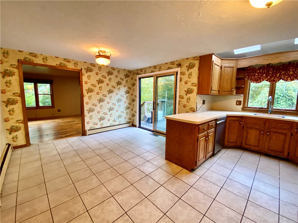 772 Woonsocket Hill Road North Smithfield, RI 02896 - Photo 8 of 38 Gallery Image 8