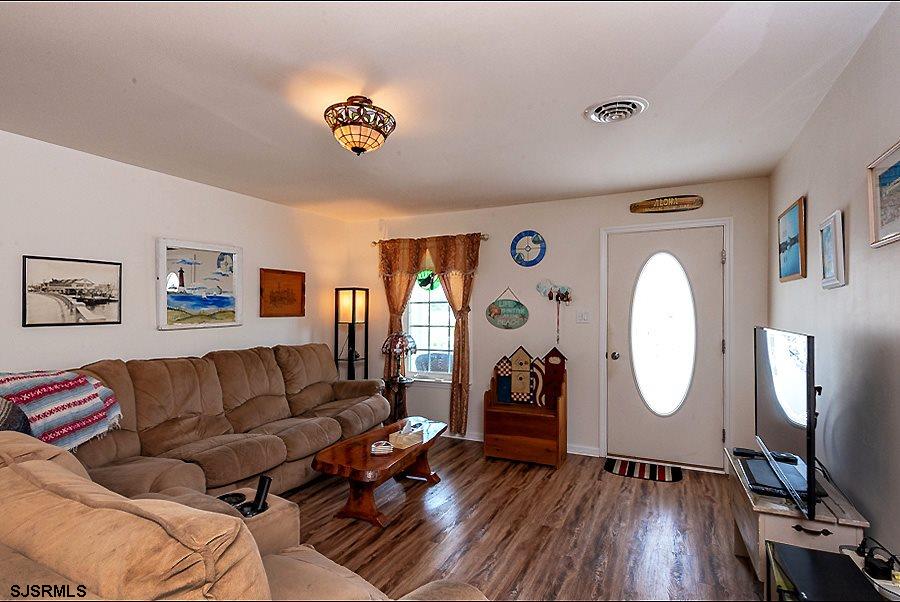 18 Simpson Road Ocean City, NJ 08226 - Photo 6 of 24 Gallery Image 6