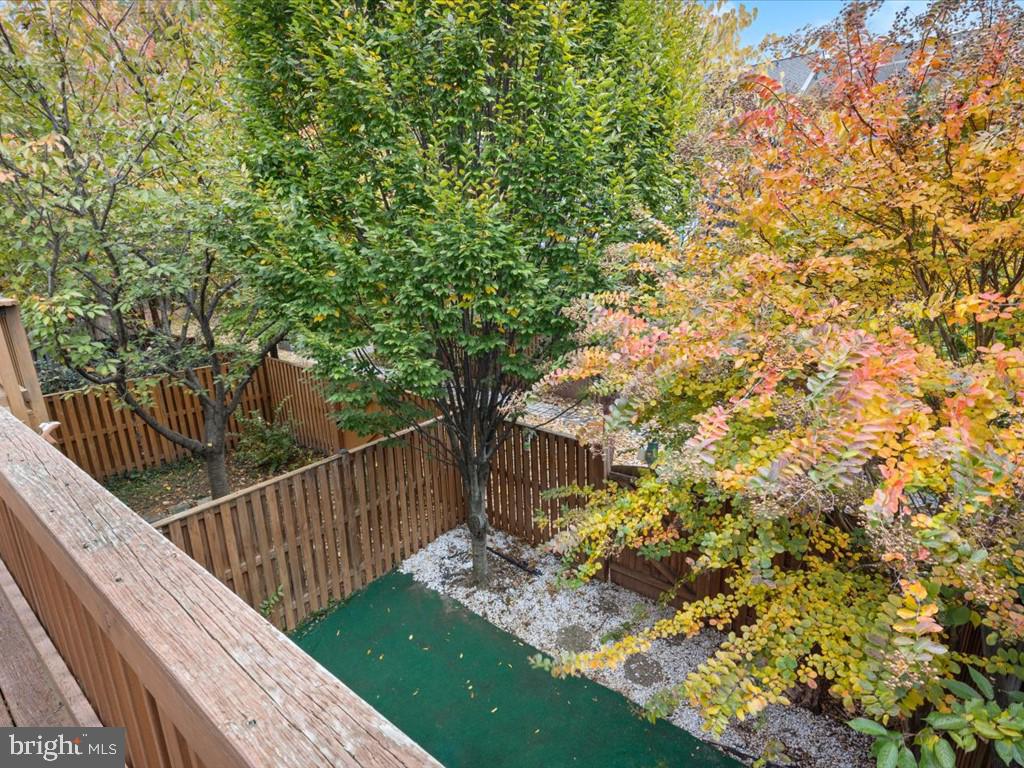 123 Rivanna Terrace Southwest Leesburg, VA 20175 - Photo 36 of 53 View of rear yard from deck