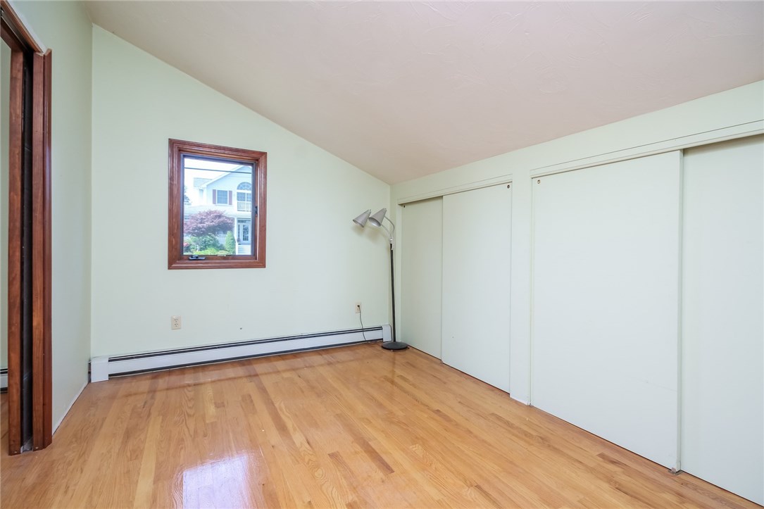 111 East Shore Road Narragansett, RI 02882 - Photo 12 of 26