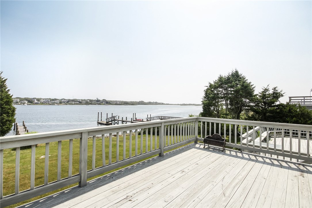 111 East Shore Road Narragansett, RI 02882 - Photo 17 of 26