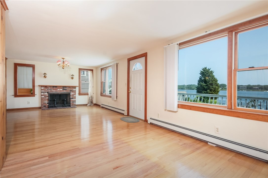 111 East Shore Road Narragansett, RI 02882 - Photo 8 of 26