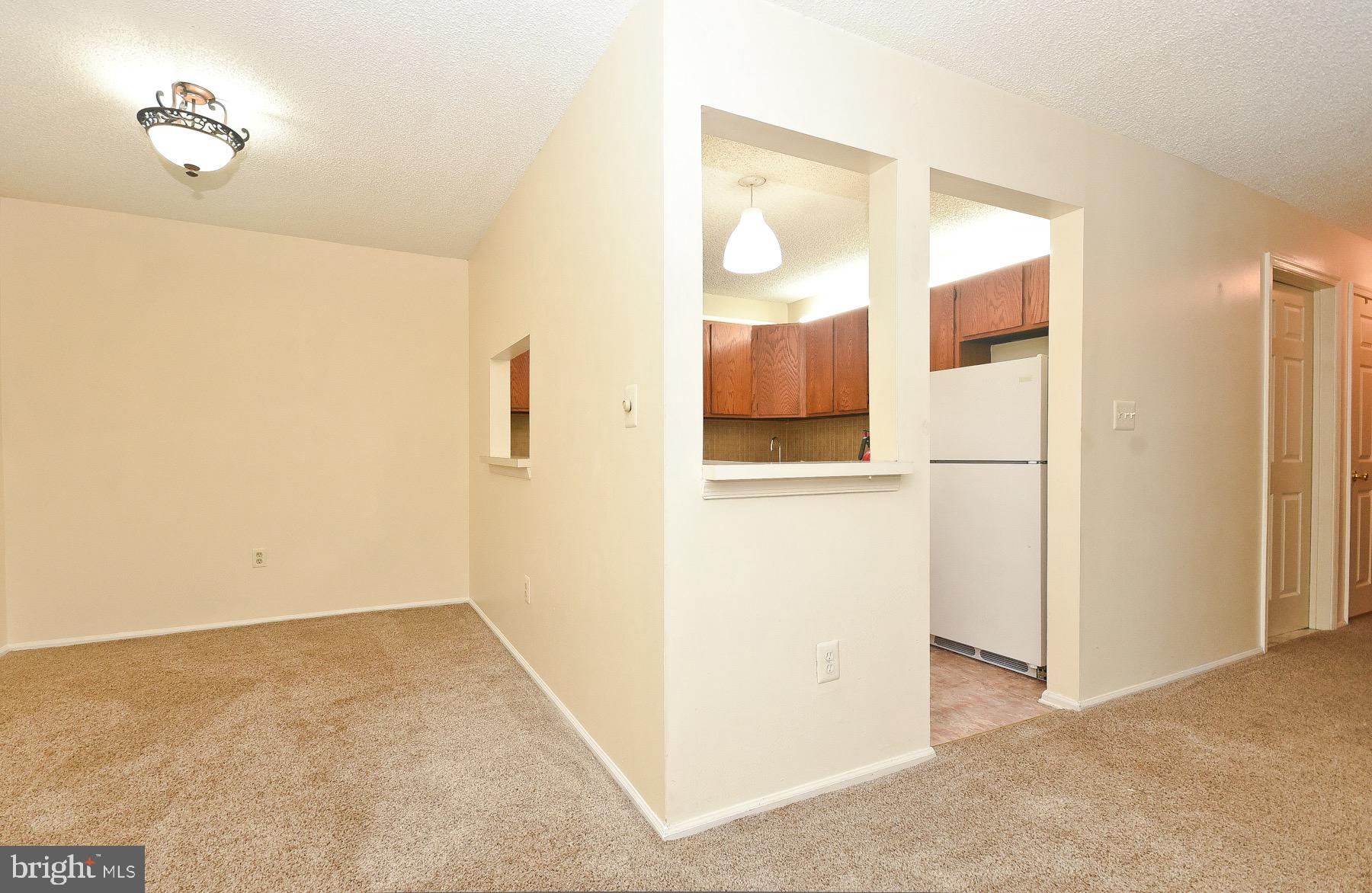 82 Versailles Court Trenton, NJ 08619 - Photo 7 of 18