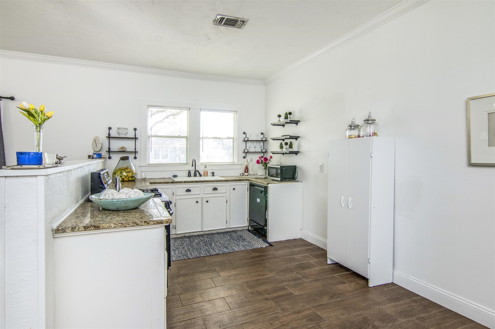 11844 13th Street Santa Fe, TX 77510 - Photo 6 of 17