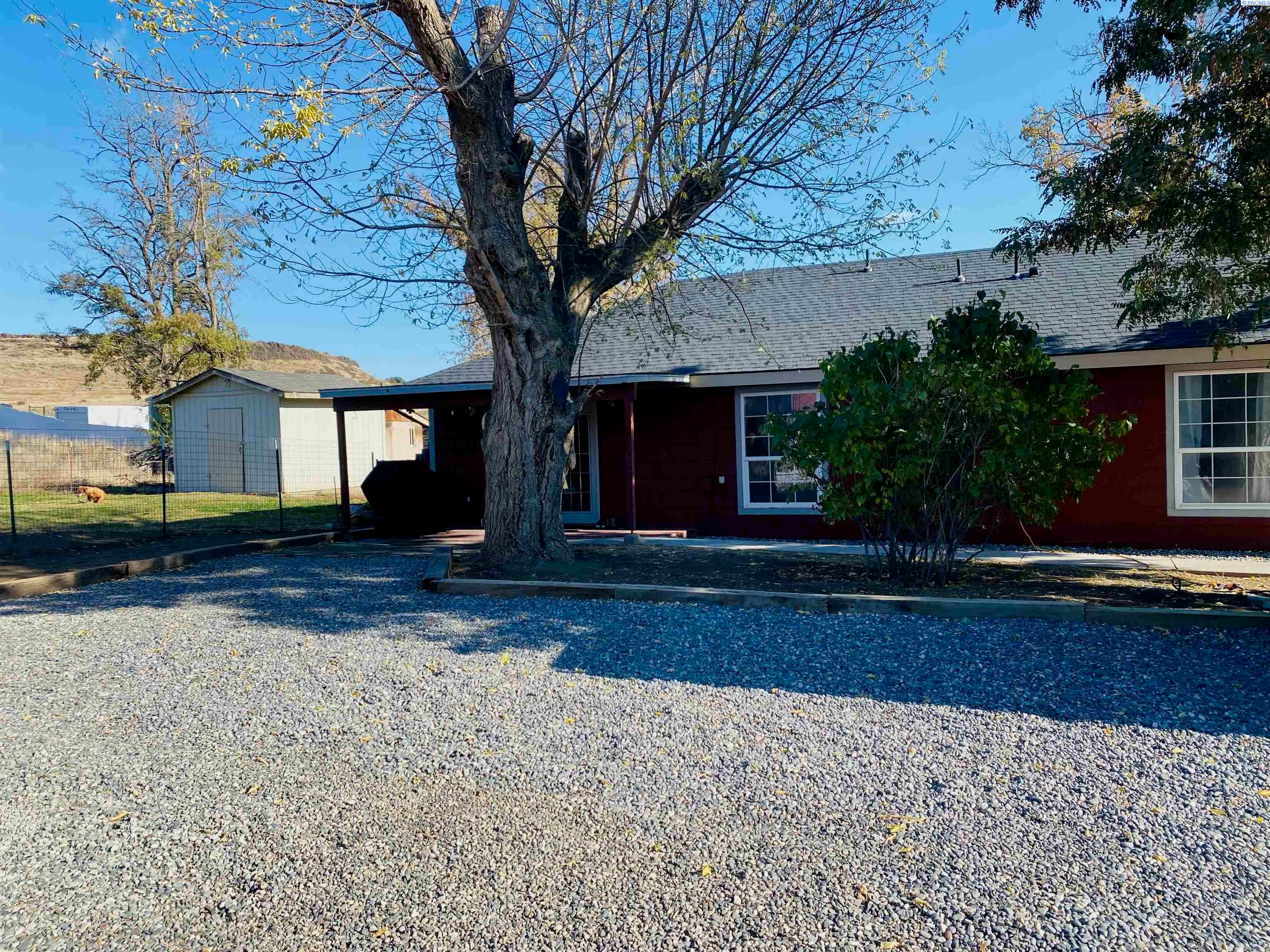 34002 West Rayhill Road Benton City, WA 99320 - Photo 2 of 30 Gallery Image 2