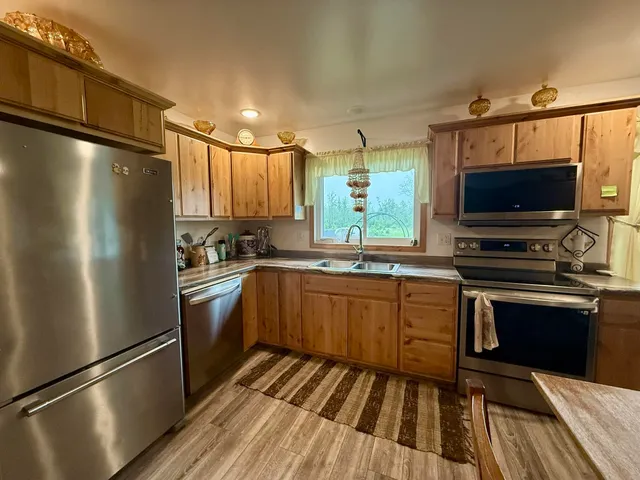 $399,000 | 33486 Driftwood Avenue, Unit C, Warrens, WI 54666