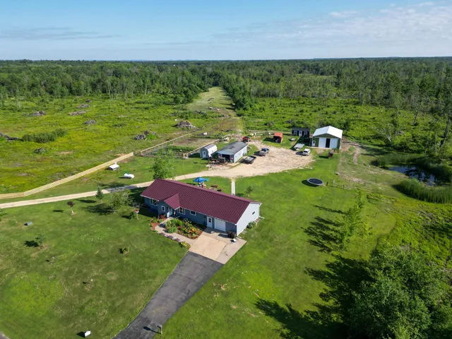 $399,000 | 33486 Driftwood Avenue, Unit C, Warrens, WI 54666