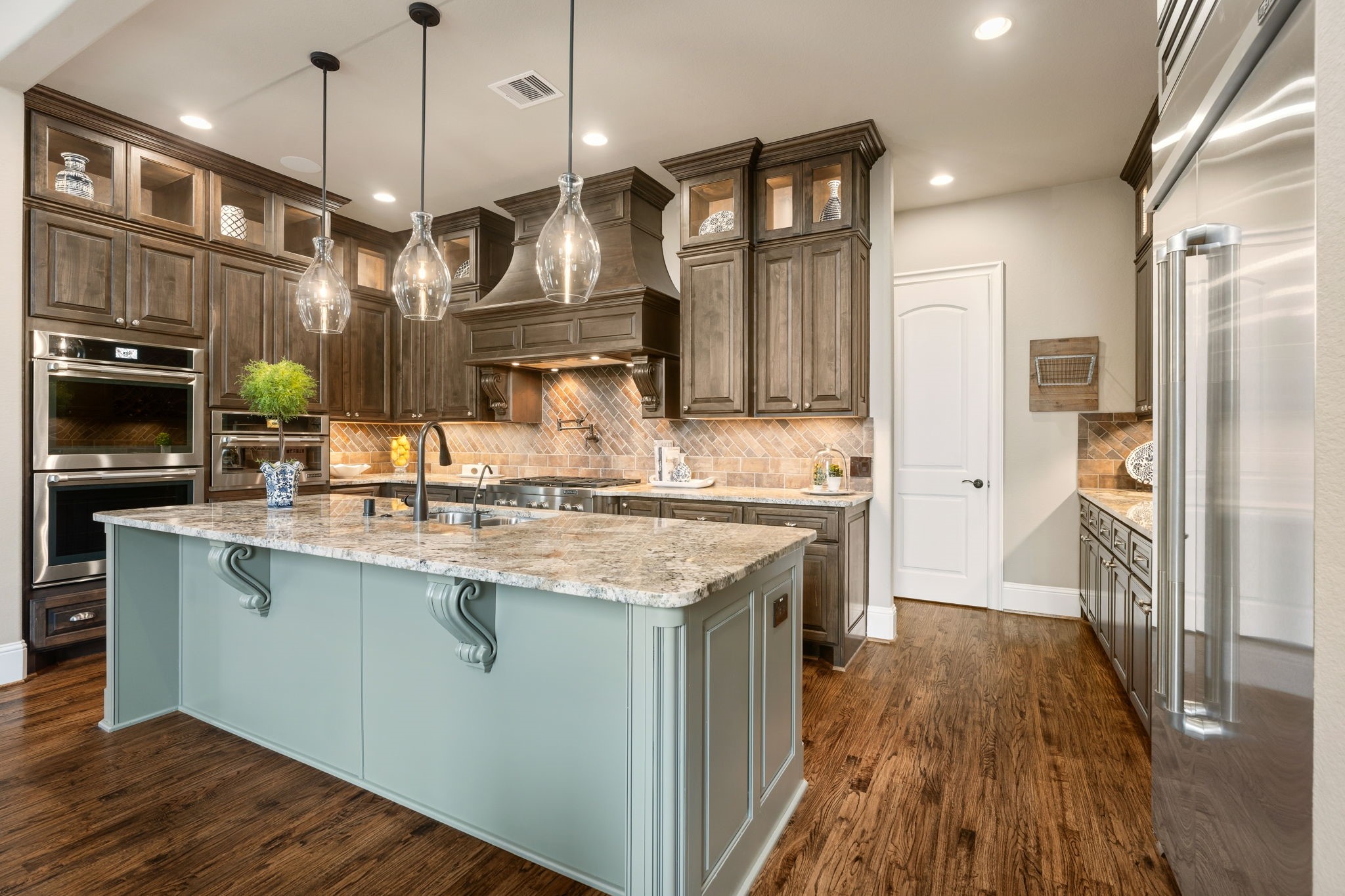 106 Timberfalls Drive Conroe, TX 77384 - Photo 13 of 50