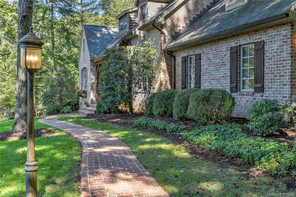 391 Racquet Club Road Asheville, NC 28803 - Photo 2 of 48 Gallery Image 2