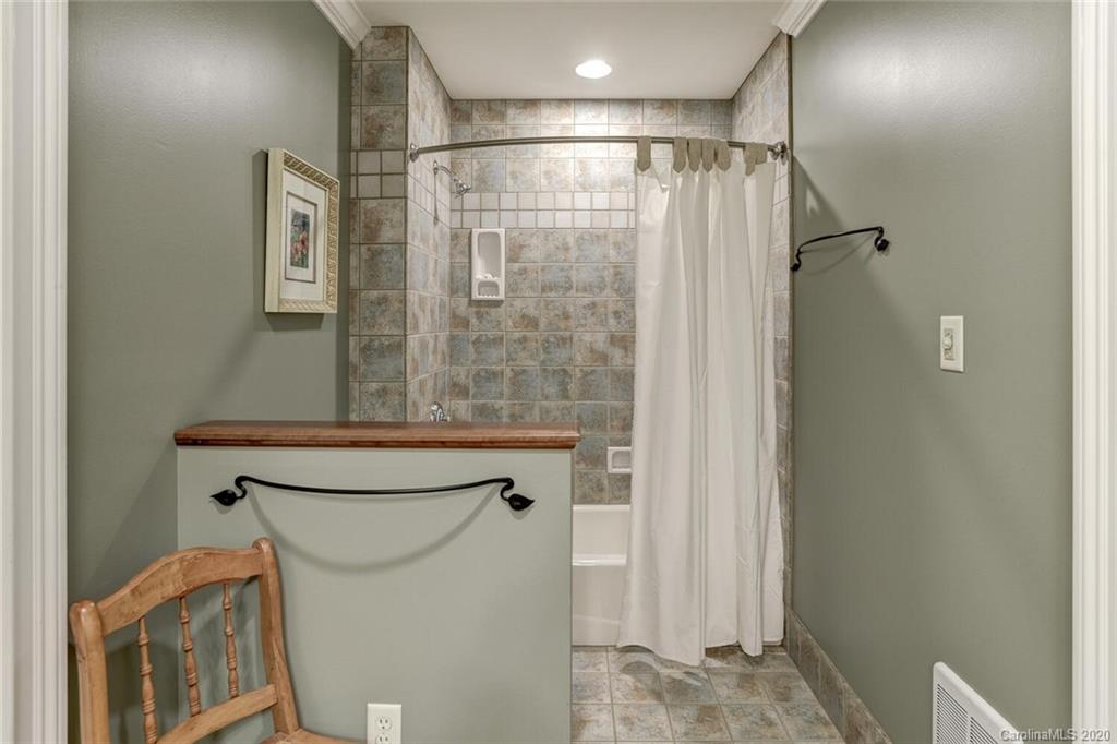 391 Racquet Club Road Asheville, NC 28803 - Photo 25 of 48 Gallery Image 25