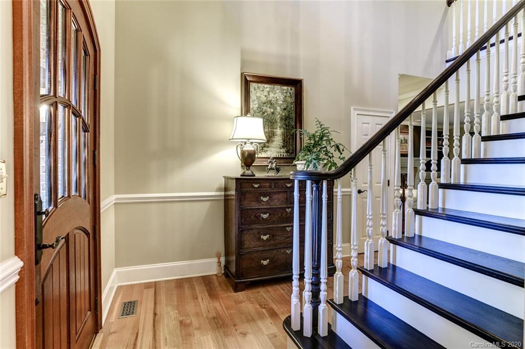 391 Racquet Club Road Asheville, NC 28803 - Photo 4 of 48 Gallery Image 4