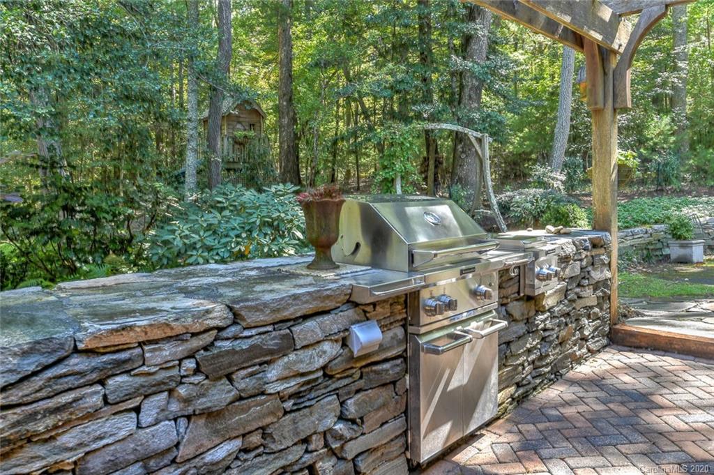 391 Racquet Club Road Asheville, NC 28803 - Photo 36 of 48 Gallery Image 36