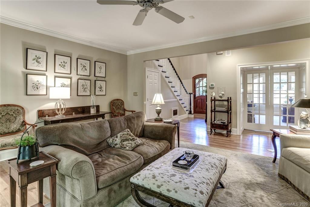391 Racquet Club Road Asheville, NC 28803 - Photo 5 of 48 Gallery Image 5