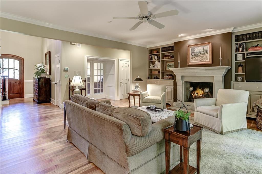 391 Racquet Club Road Asheville, NC 28803 - Photo 6 of 48 Gallery Image 6