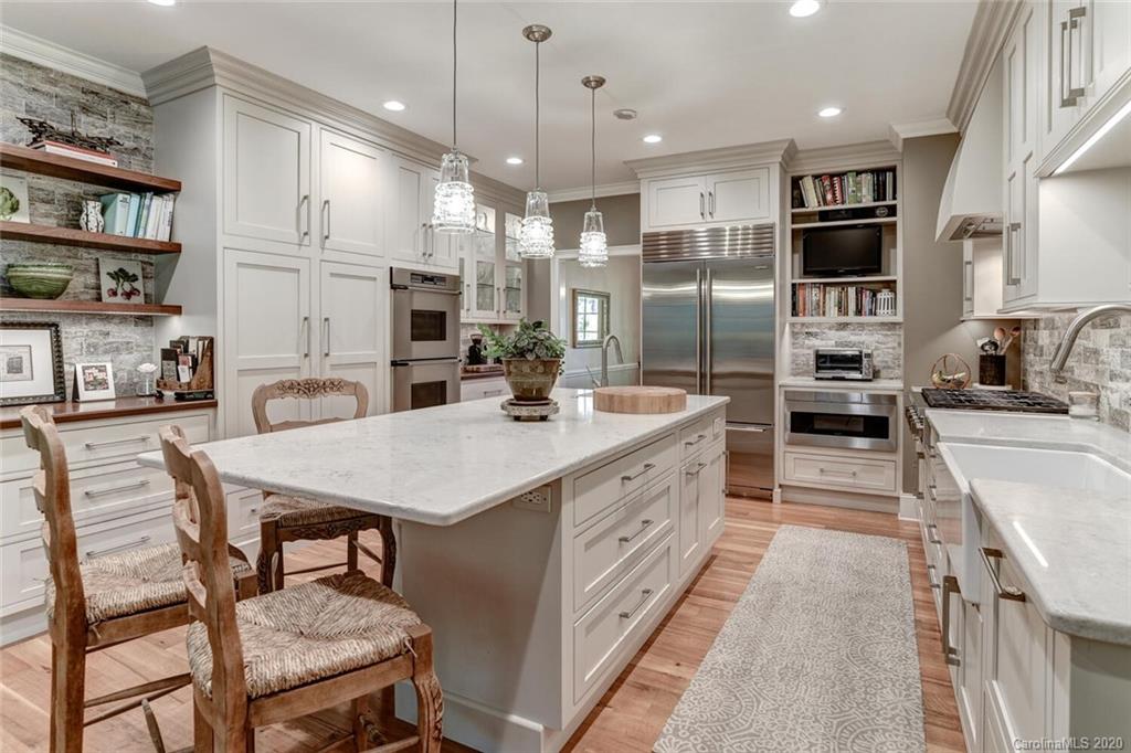 391 Racquet Club Road Asheville, NC 28803 - Photo 9 of 48 Gallery Image 9