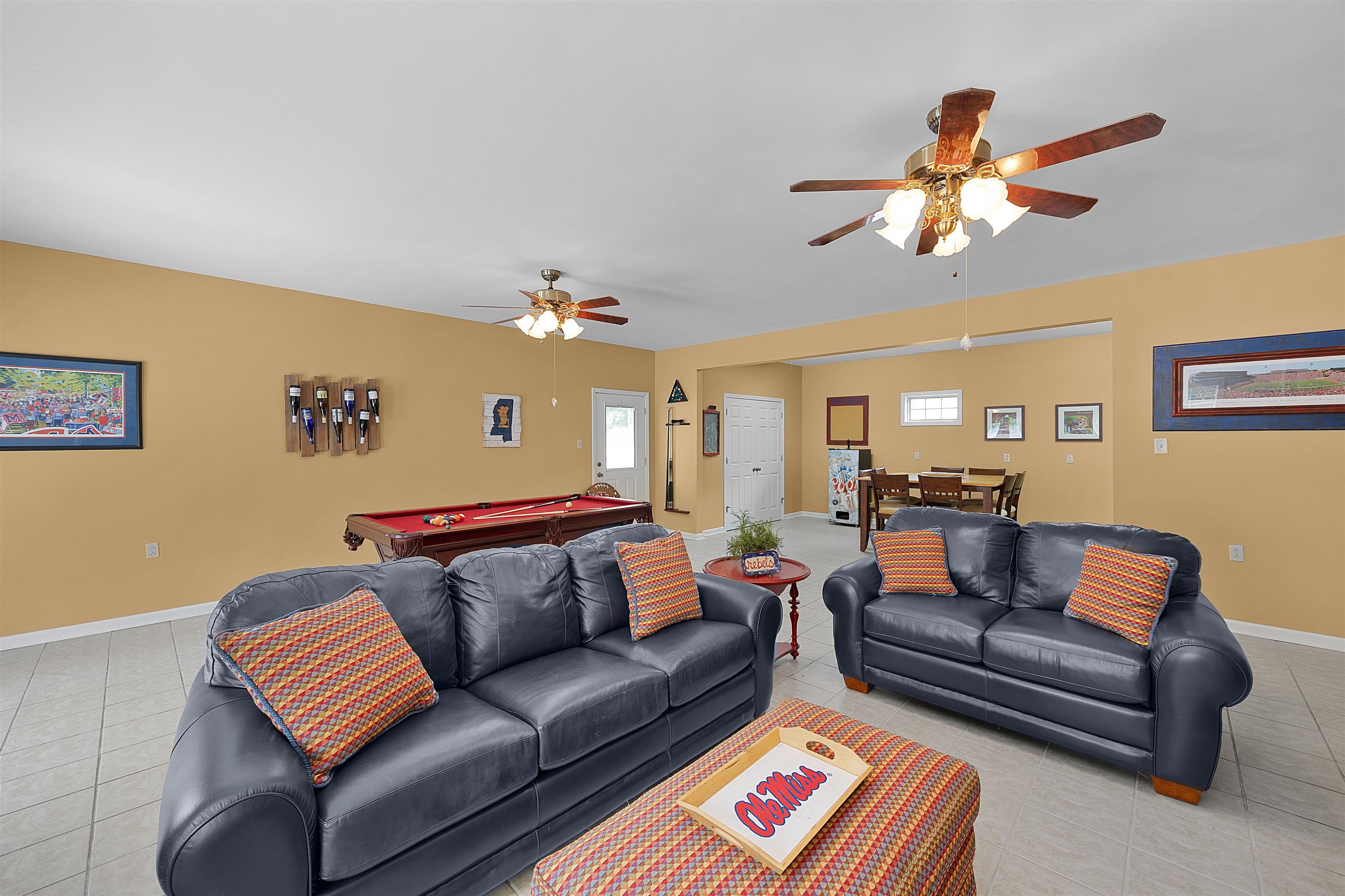 28 County Road 18 Iuka, MS 38852 - Photo 21 of 39 a living room with furniture and a couch