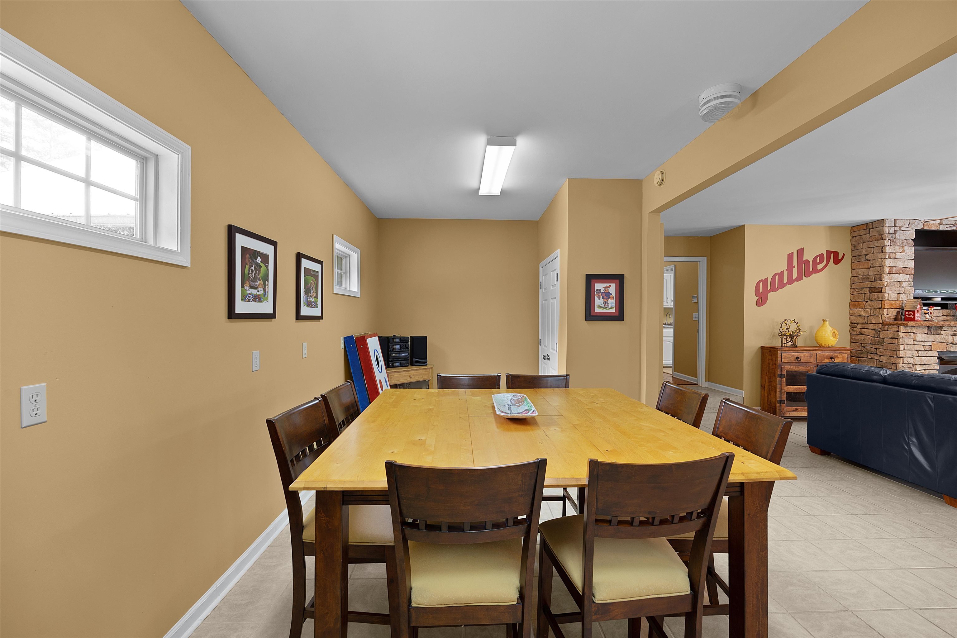28 County Road 18 Iuka, MS 38852 - Photo 23 of 39 a view of a dining room with furniture