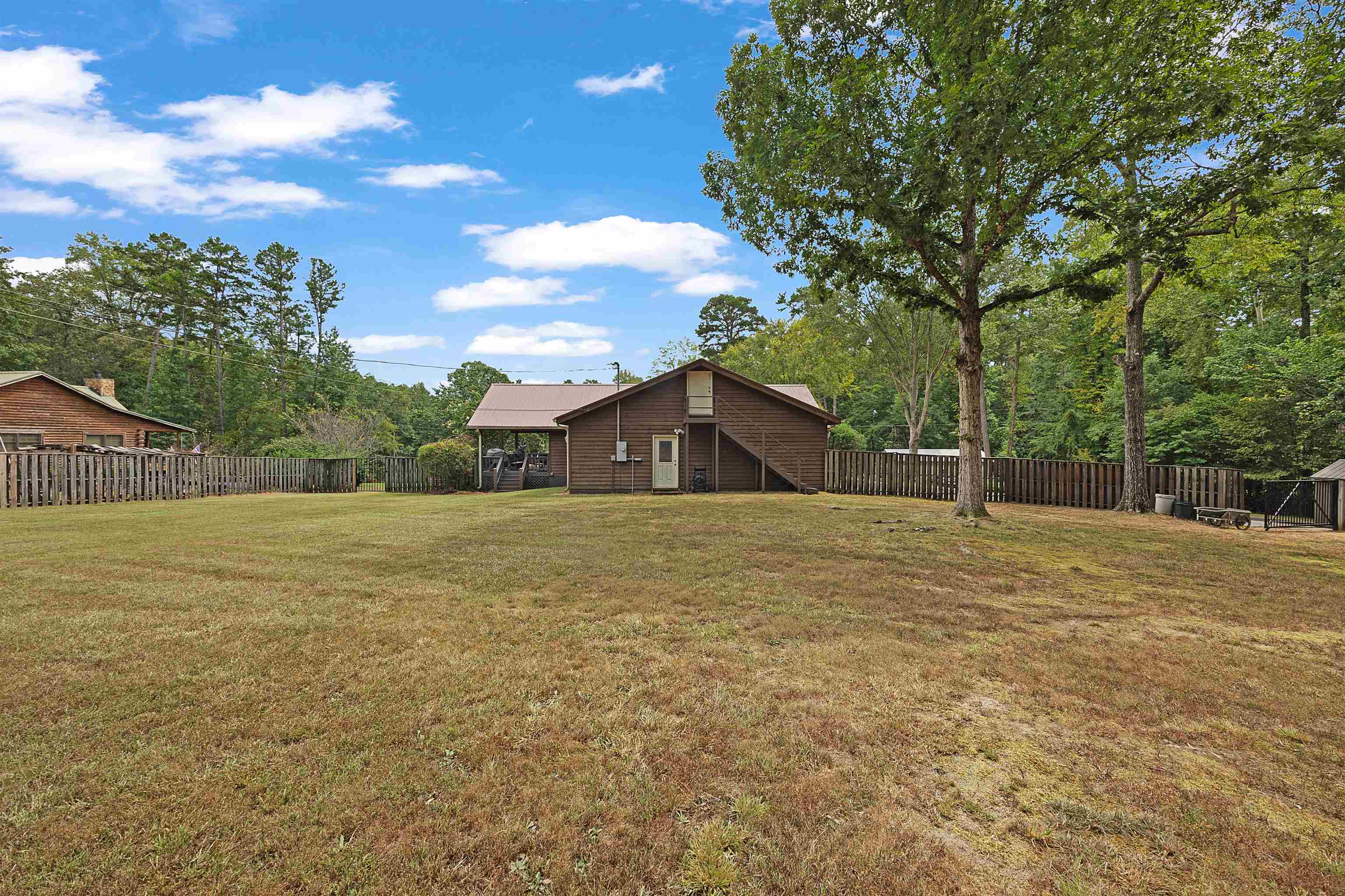 28 County Road 18 Iuka, MS 38852 - Photo 29 of 39 a house view with a outdoor space