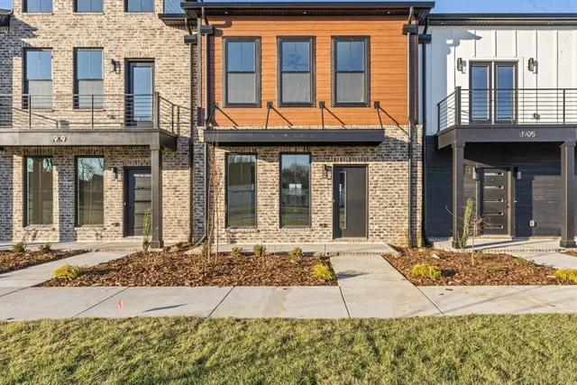 $369,900 | 1341 Rebecca Johns Drive, Murfreesboro, TN 37128