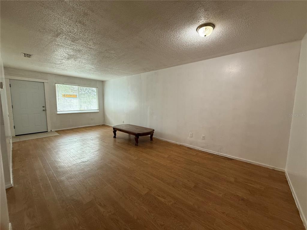 8534 Channelview Circle, Unit 8534 Tampa, FL 33614 - Photo 2 of 6