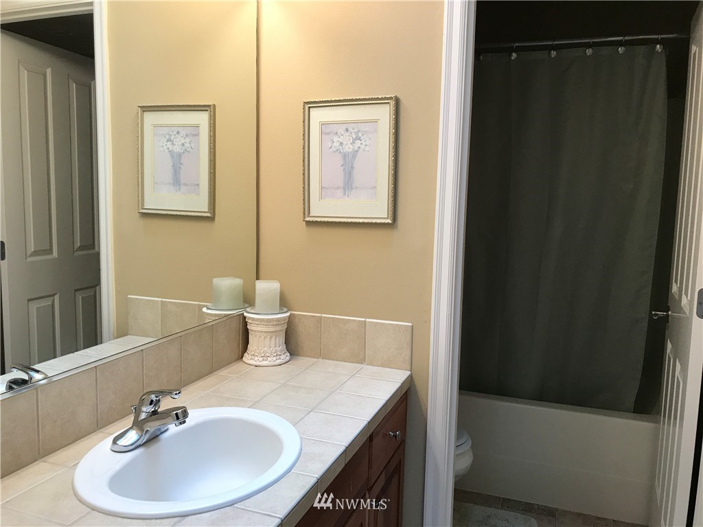 16611 Southeast 167th Street Renton, WA 98058 - Photo 12 of 15 Gallery Image 12