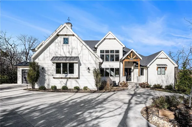 $1,995,000 | 9450 Marion Street, Lenexa, KS 66220