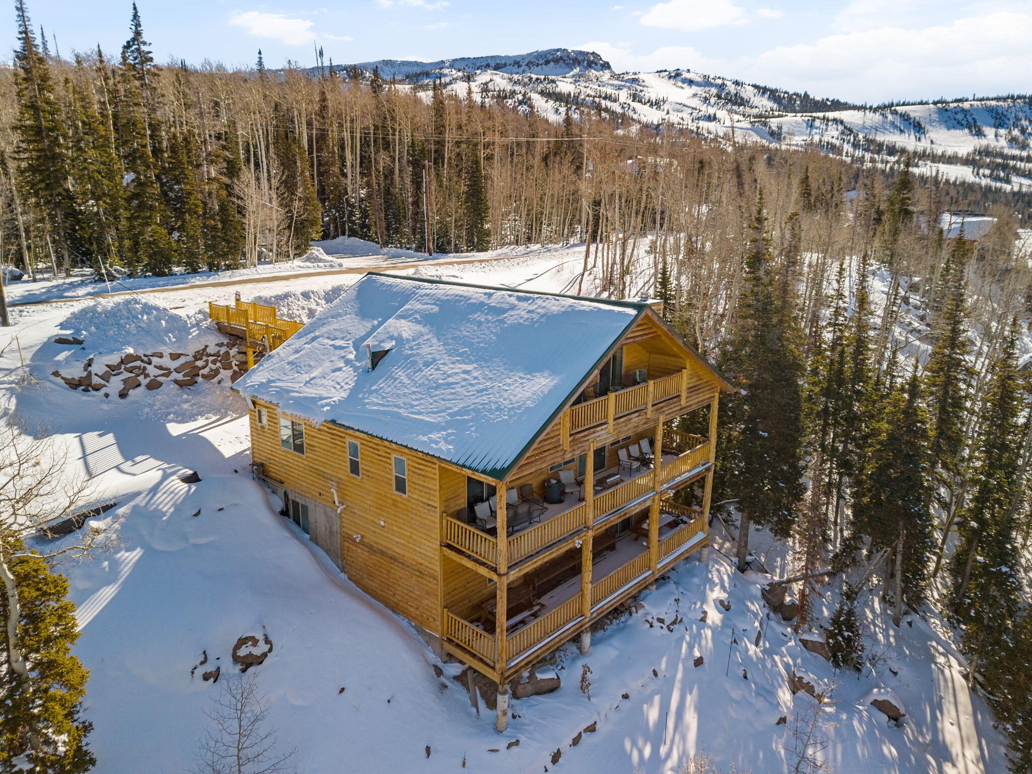 Aerial from back of Cabin