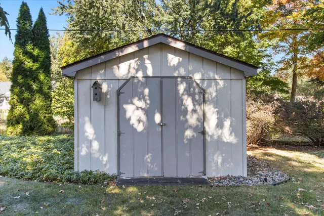 $265,900 | 8919 Janis Street, Utica, MI 48317