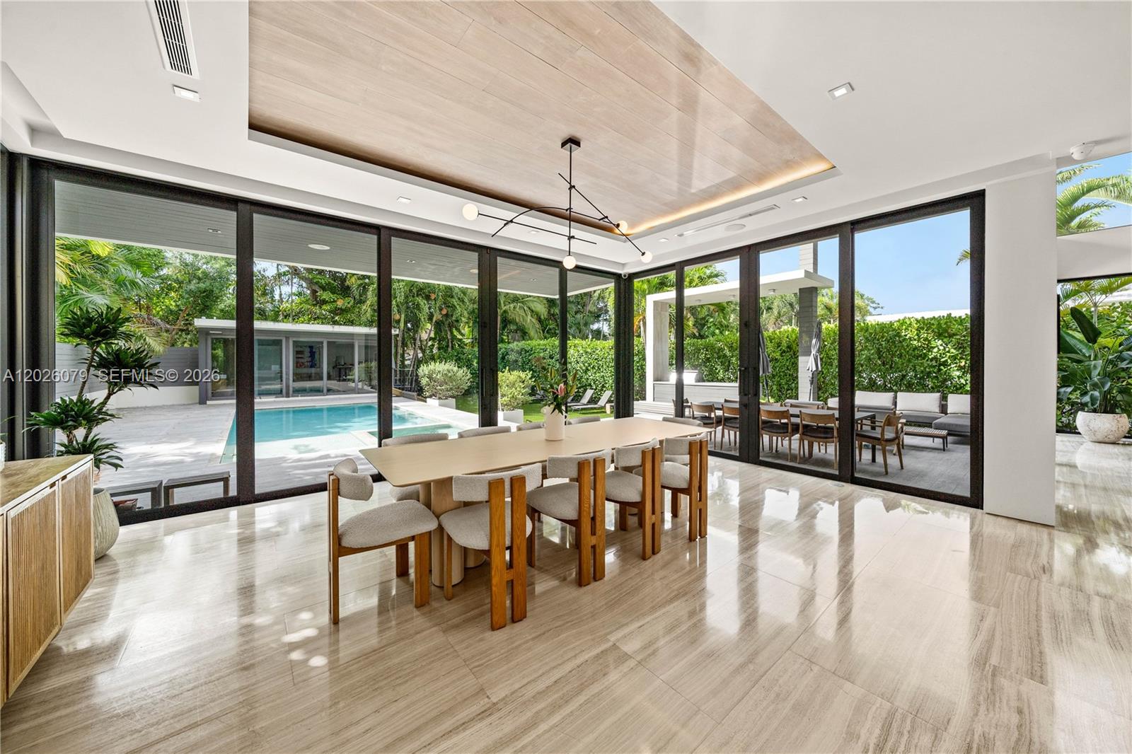 5061 North Bay Road Miami Beach, FL 33140 - Photo 11 of 63