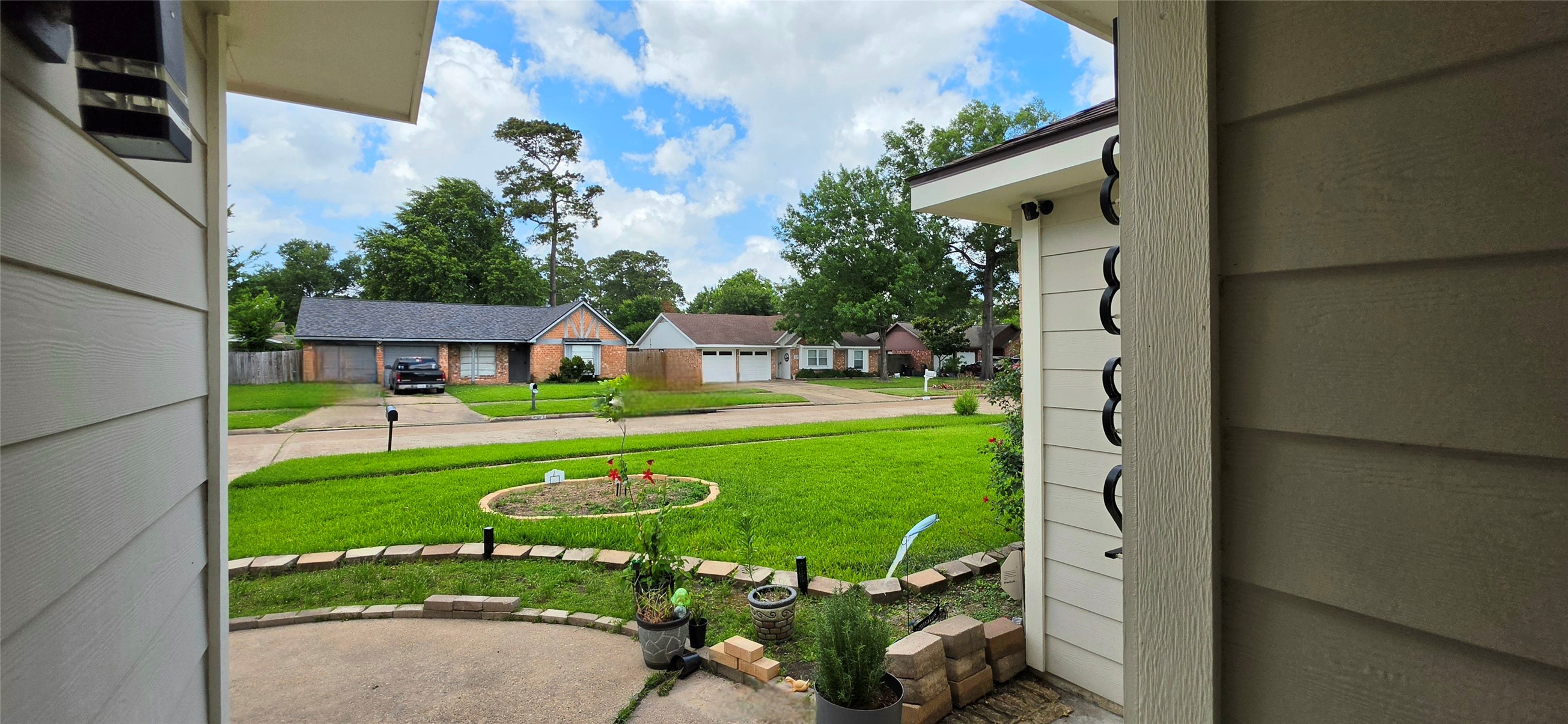 13882 Foxford Way Houston, TX 77015 - Photo 3 of 21