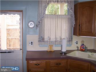 2207 Ritter Street Philadelphia, PA 19125 - Photo 8 of 9 Kitchen
