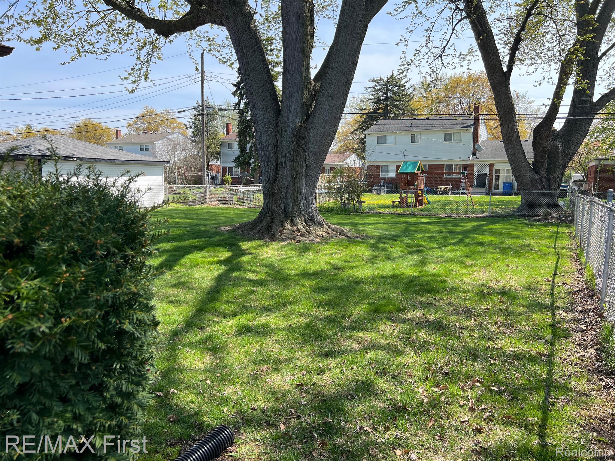 2336 Common Road Warren, MI 48092 - Photo 25 of 25 Gallery Image 25