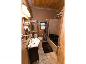 514 Moss Glen Falls Road Stowe, VT 05672 - Photo 14 of 19 Gallery Image 14