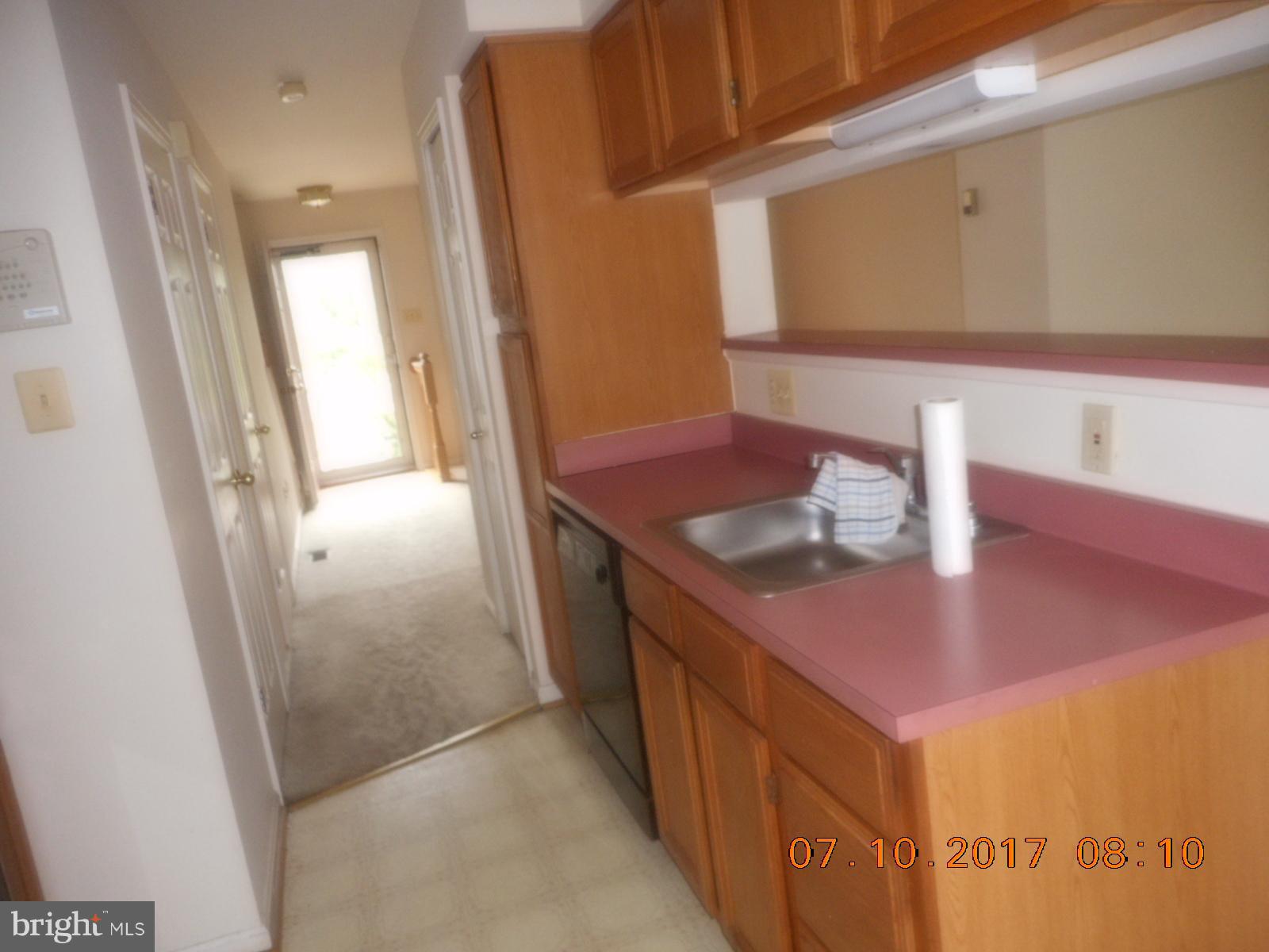 7002 Dew Drop Way Clinton, MD 20735 - Photo 6 of 17 Kitchen