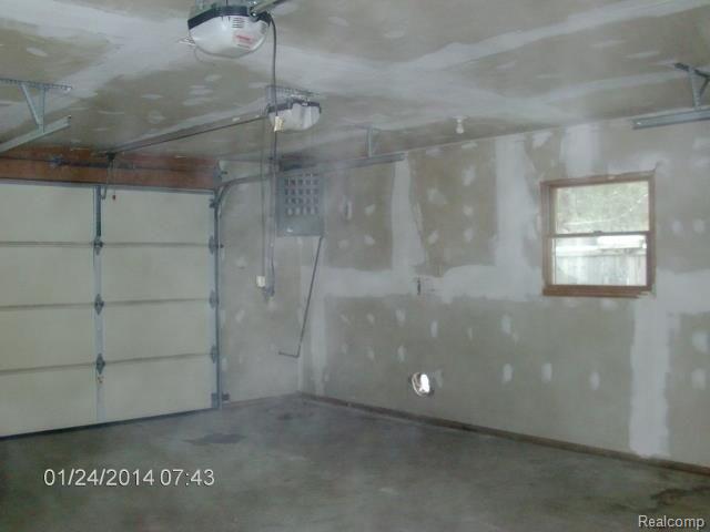3840 Barnes Lake Road Columbiaville, MI 48421 - Photo 9 of 11 9.jpg