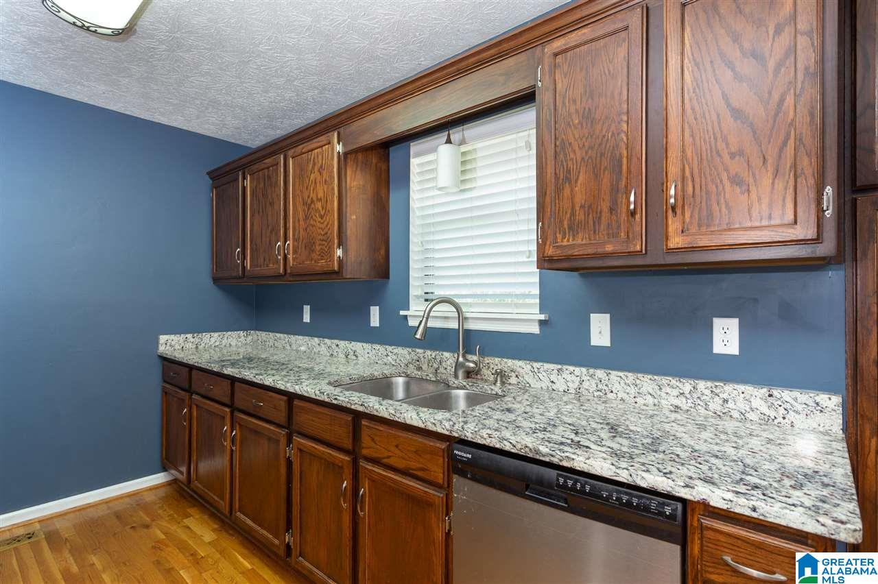 4421 Mayfair Road Anniston, AL 36207 - Photo 7 of 35