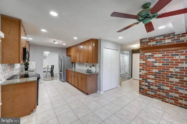 a large room with a lot of cabinets