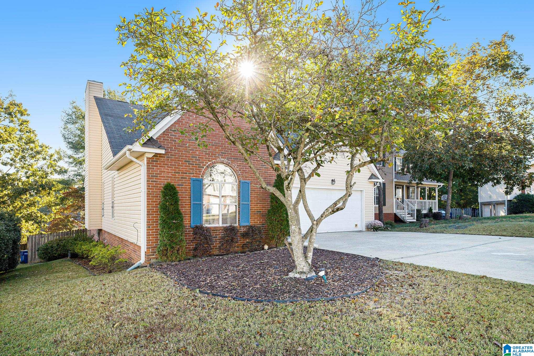 167 Ashford Lane Alabaster, AL 35007 - Photo 2 of 31