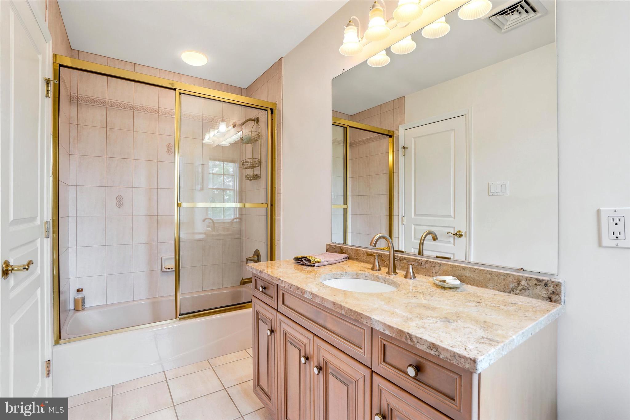 5 Wingate Court Flourtown, PA 19031 - Photo 59 of 85 En-Suite Bathroom