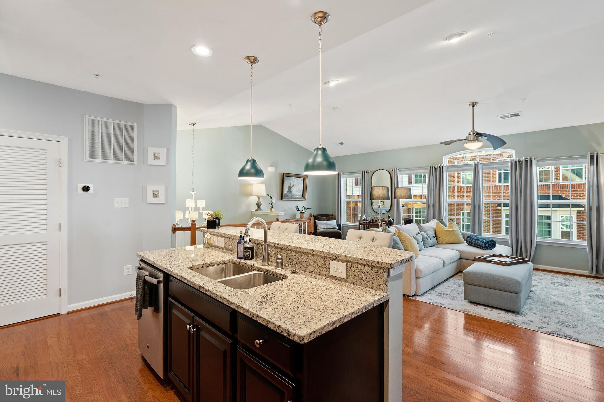 7477 Brunson Circle Gainesville, VA 20155 - Photo 9 of 19