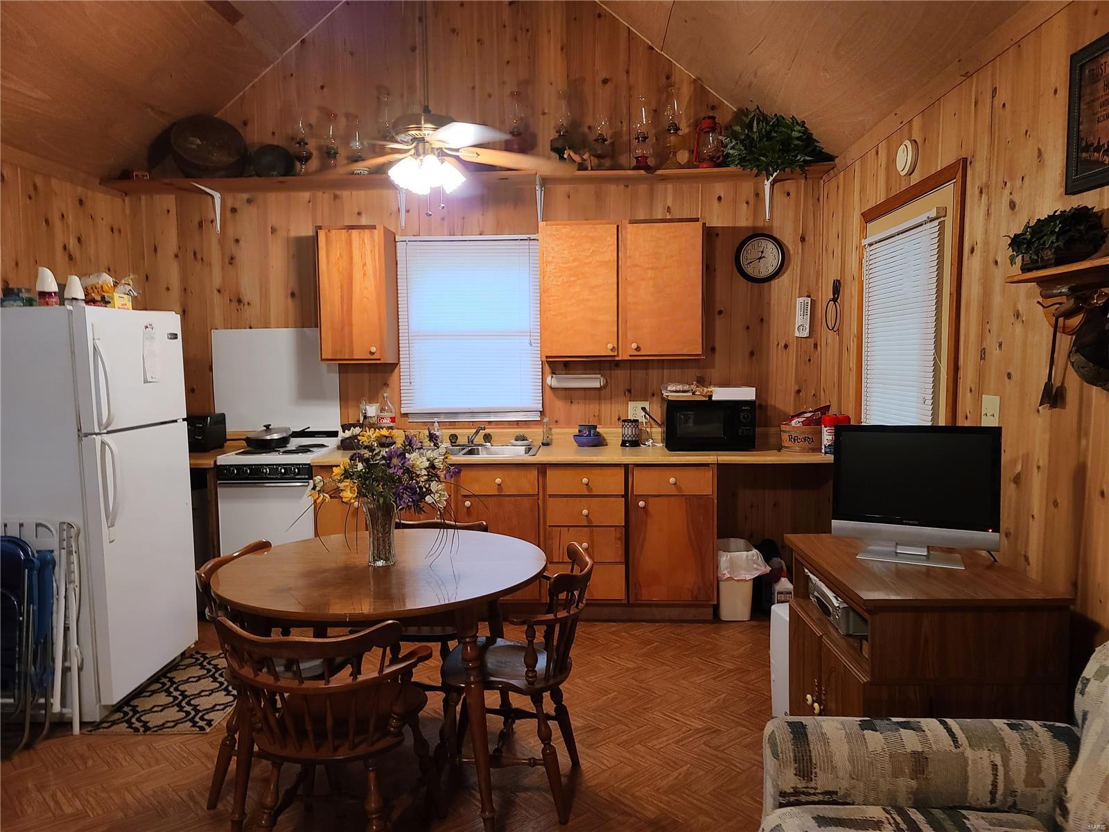 337 Cedar Grove Road Simpson, IL 62985 - Photo 11 of 21 Gallery Image 11