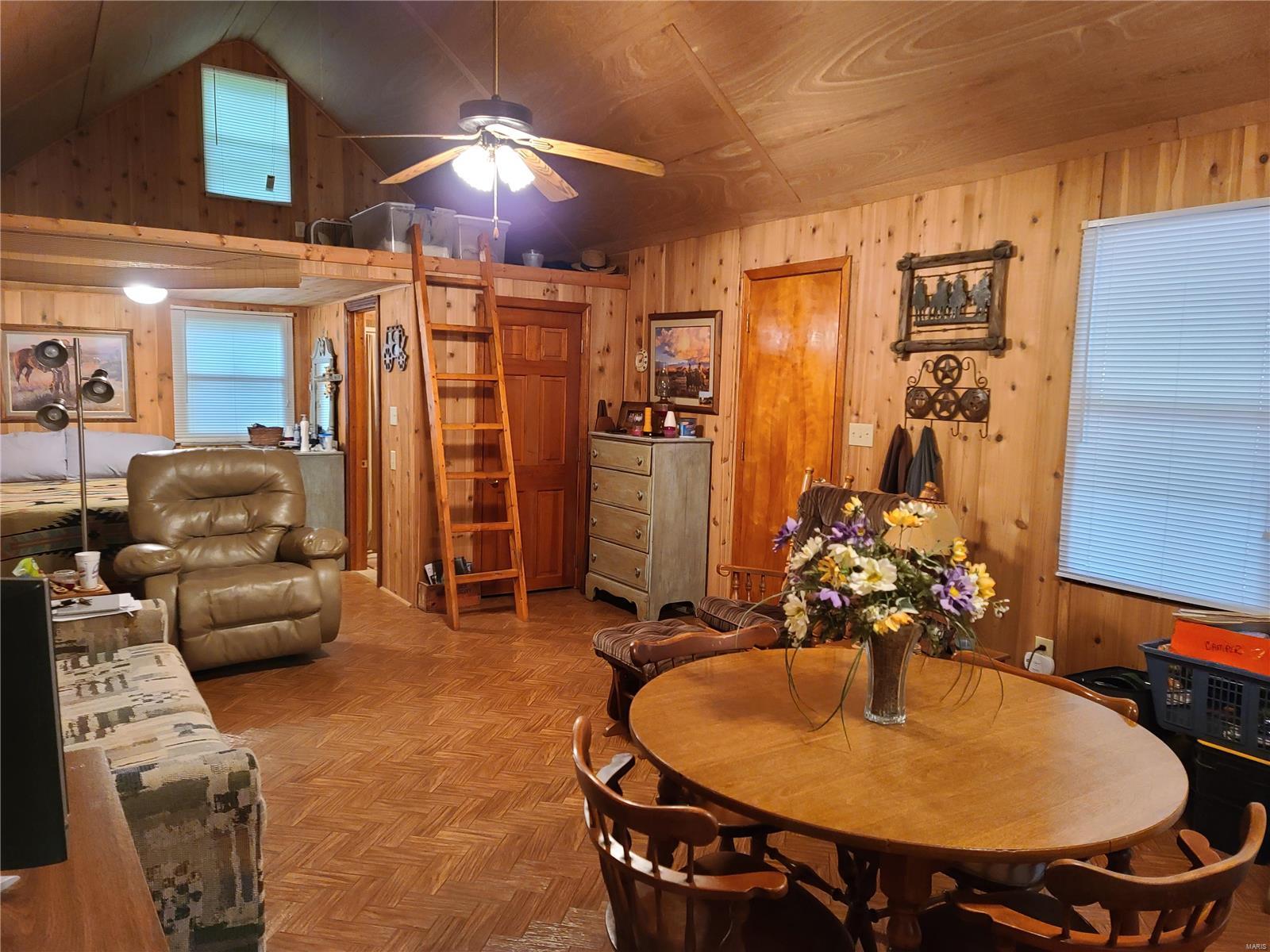 337 Cedar Grove Road Simpson, IL 62985 - Photo 5 of 21 Gallery Image 5