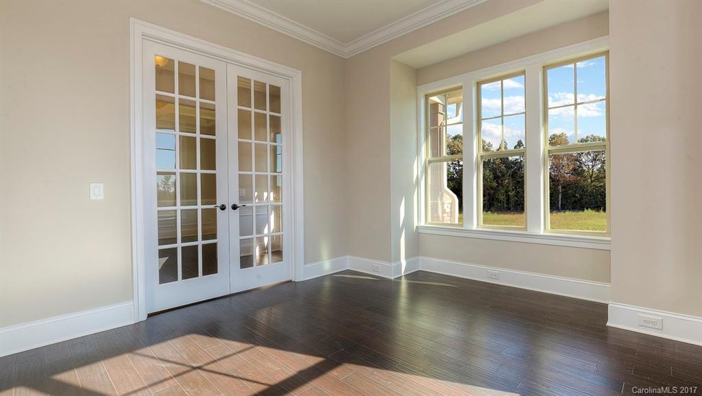 629 Zinnia Way, Unit 745 Tega Cay, SC 29708 - Photo 4 of 24 Gallery Image 4