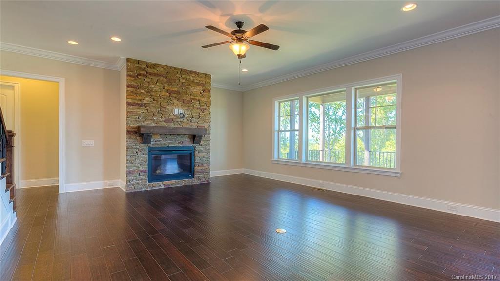 629 Zinnia Way, Unit 745 Tega Cay, SC 29708 - Photo 5 of 24 Gallery Image 5